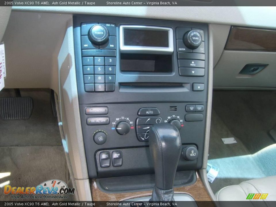 2005 Volvo XC90 T6 AWD Ash Gold Metallic / Taupe Photo #17