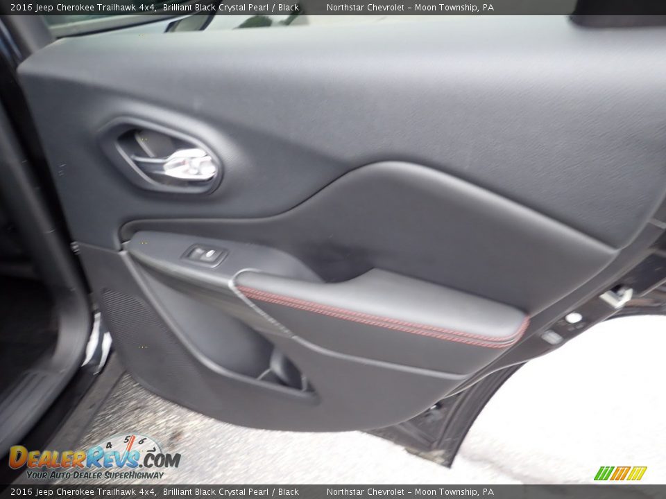 2016 Jeep Cherokee Trailhawk 4x4 Brilliant Black Crystal Pearl / Black Photo #19