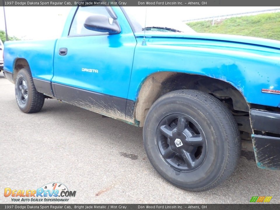 1997 Dodge Dakota Sport Regular Cab Bright Jade Metallic / Mist Gray Photo #3