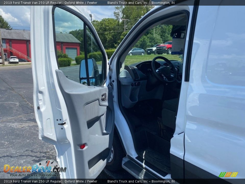 2019 Ford Transit Van 250 LR Regular Oxford White / Pewter Photo #16