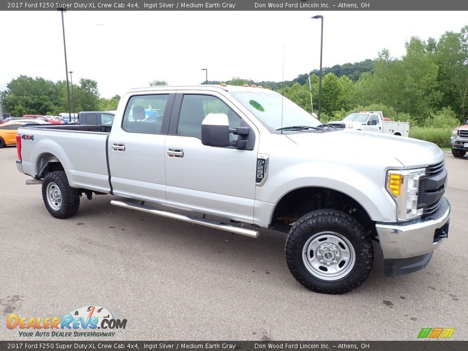 2017 Ford F250 Super Duty XL Crew Cab 4x4 Ingot Silver / Medium Earth Gray Photo #2