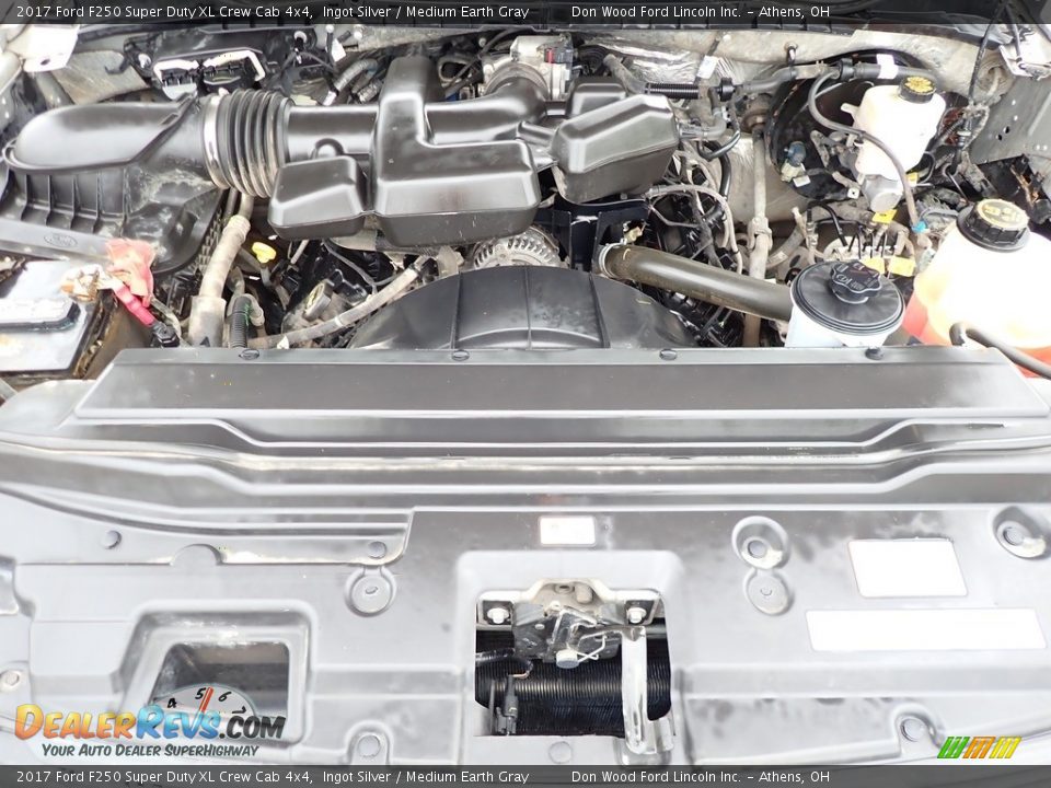 2017 Ford F250 Super Duty XL Crew Cab 4x4 Ingot Silver / Medium Earth Gray Photo #6