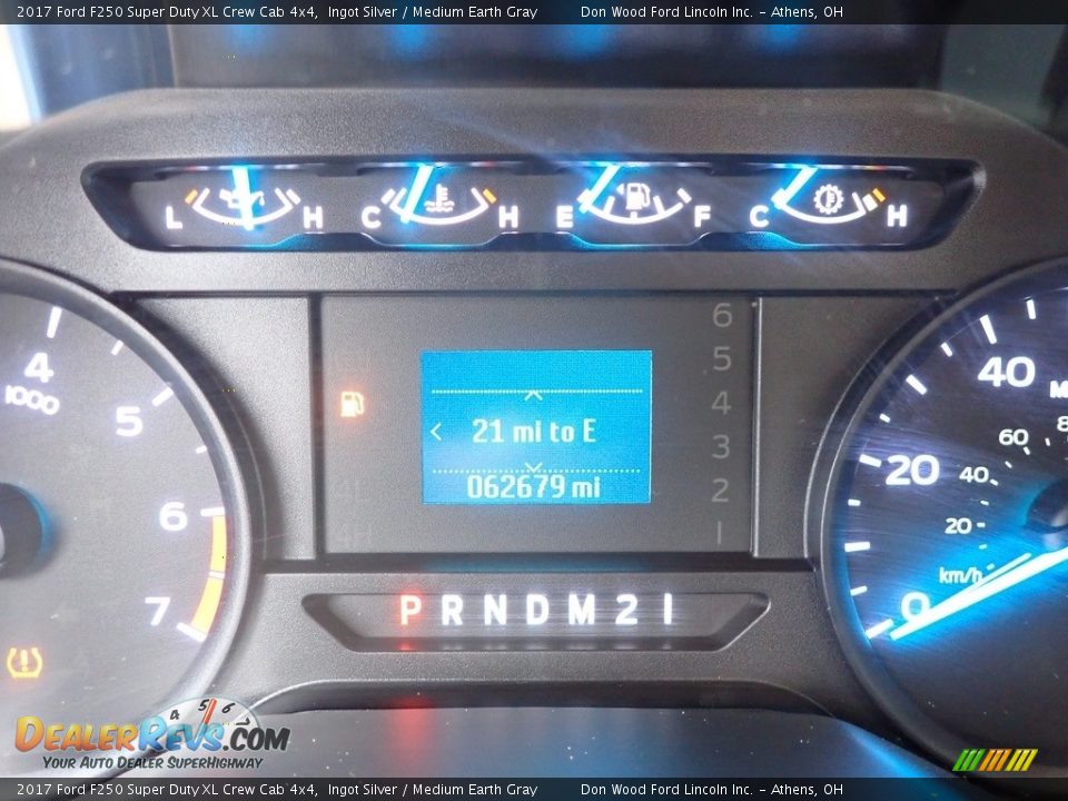 2017 Ford F250 Super Duty XL Crew Cab 4x4 Ingot Silver / Medium Earth Gray Photo #25