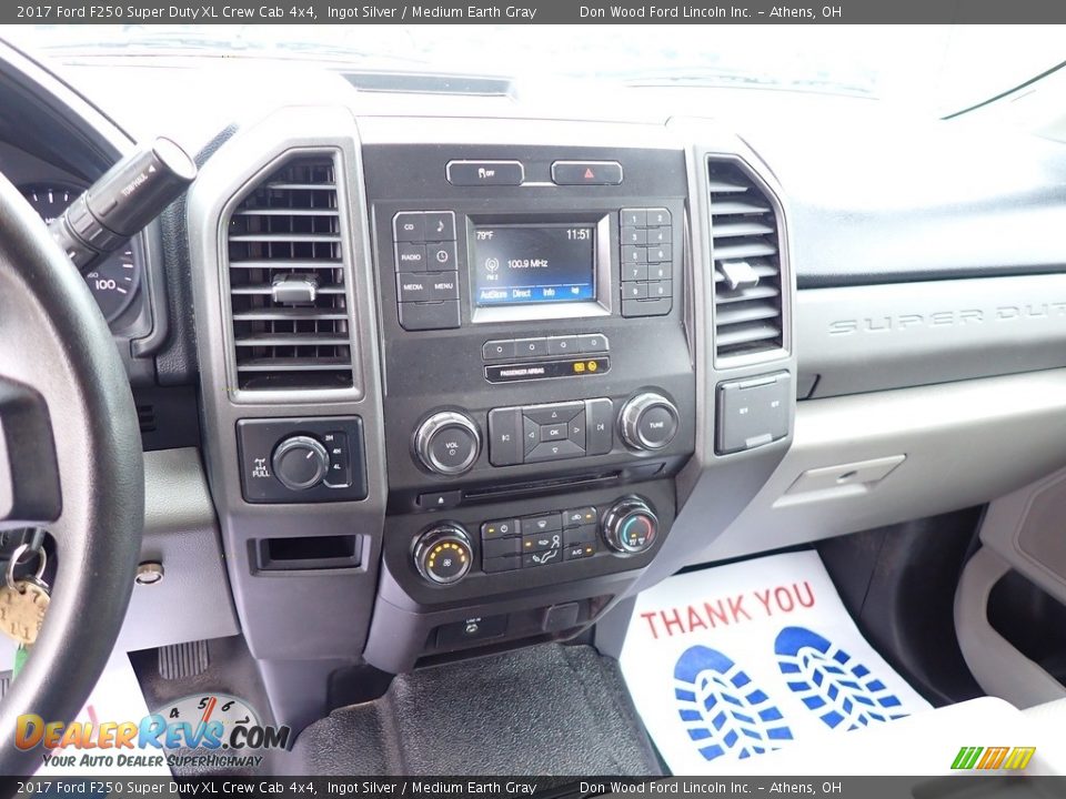2017 Ford F250 Super Duty XL Crew Cab 4x4 Ingot Silver / Medium Earth Gray Photo #27