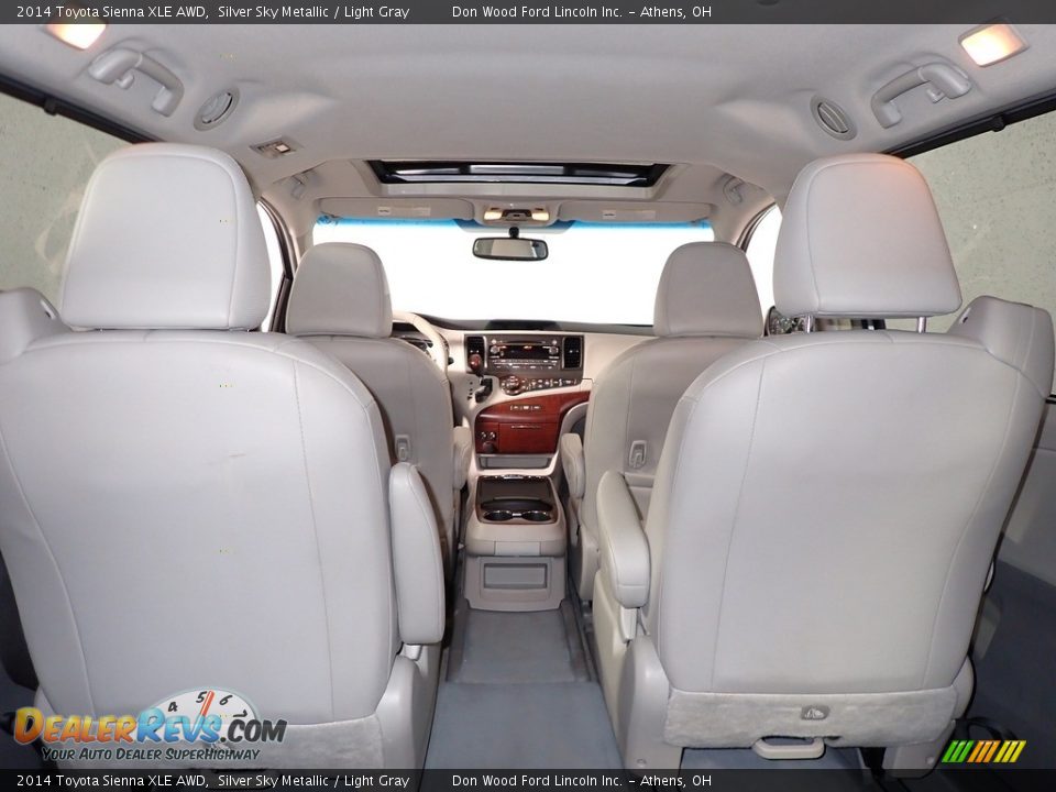 2014 Toyota Sienna XLE AWD Silver Sky Metallic / Light Gray Photo #14