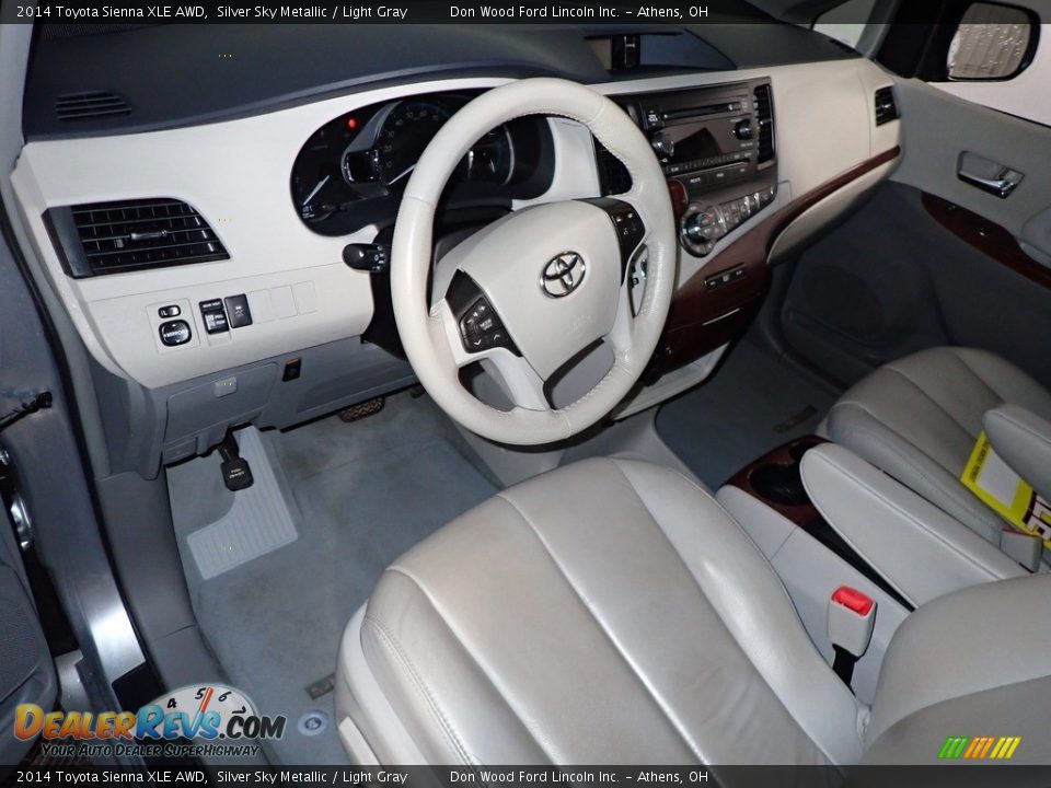 2014 Toyota Sienna XLE AWD Silver Sky Metallic / Light Gray Photo #20