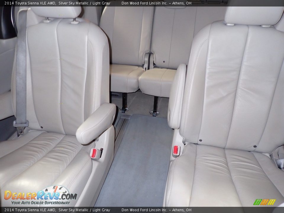 2014 Toyota Sienna XLE AWD Silver Sky Metallic / Light Gray Photo #21