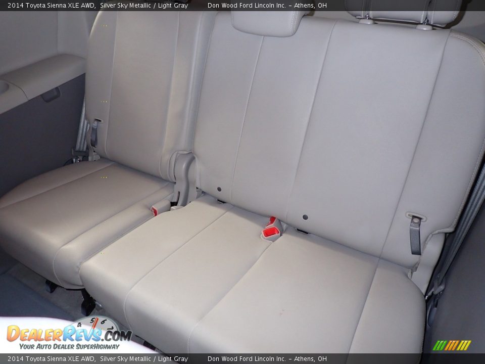 2014 Toyota Sienna XLE AWD Silver Sky Metallic / Light Gray Photo #23