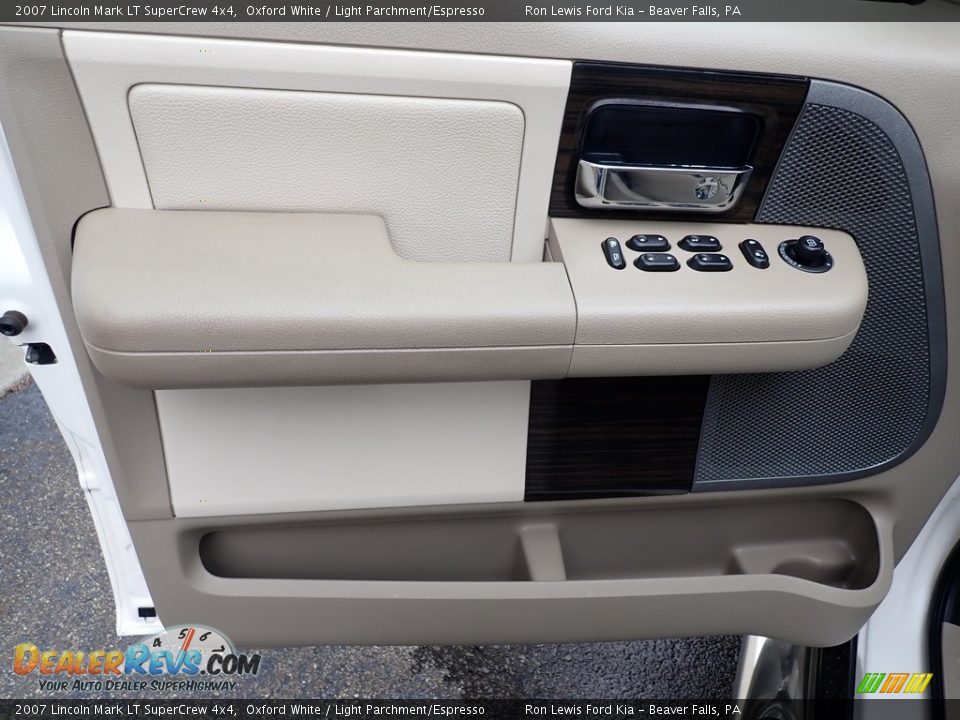 2007 Lincoln Mark LT SuperCrew 4x4 Oxford White / Light Parchment/Espresso Photo #14