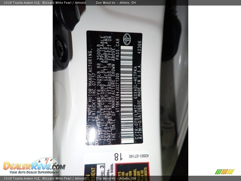 2018 Toyota Avalon XLE Blizzard White Pearl / Almond Photo #31