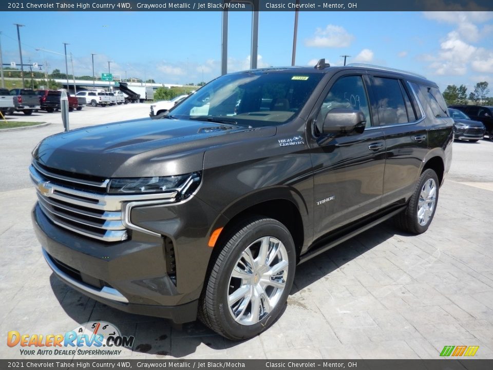 Front 3/4 View of 2021 Chevrolet Tahoe High Country 4WD Photo #1