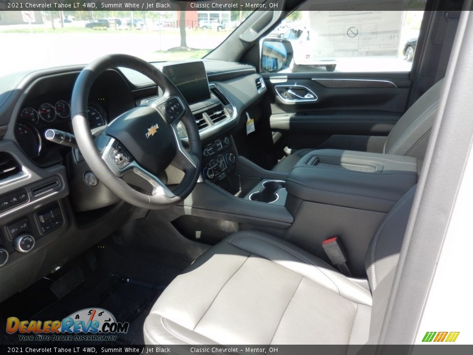 Front Seat of 2021 Chevrolet Tahoe LT 4WD Photo #7