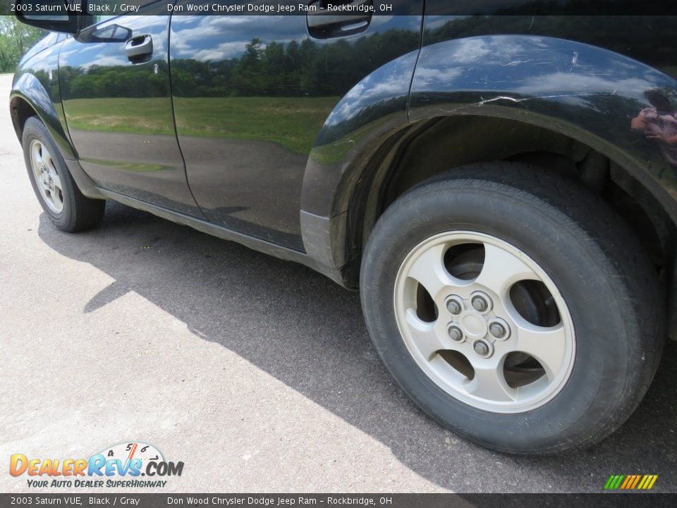 2003 Saturn VUE Black / Gray Photo #9