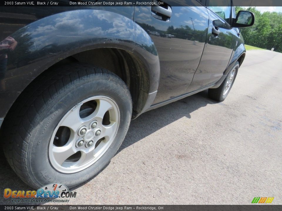 2003 Saturn VUE Black / Gray Photo #13