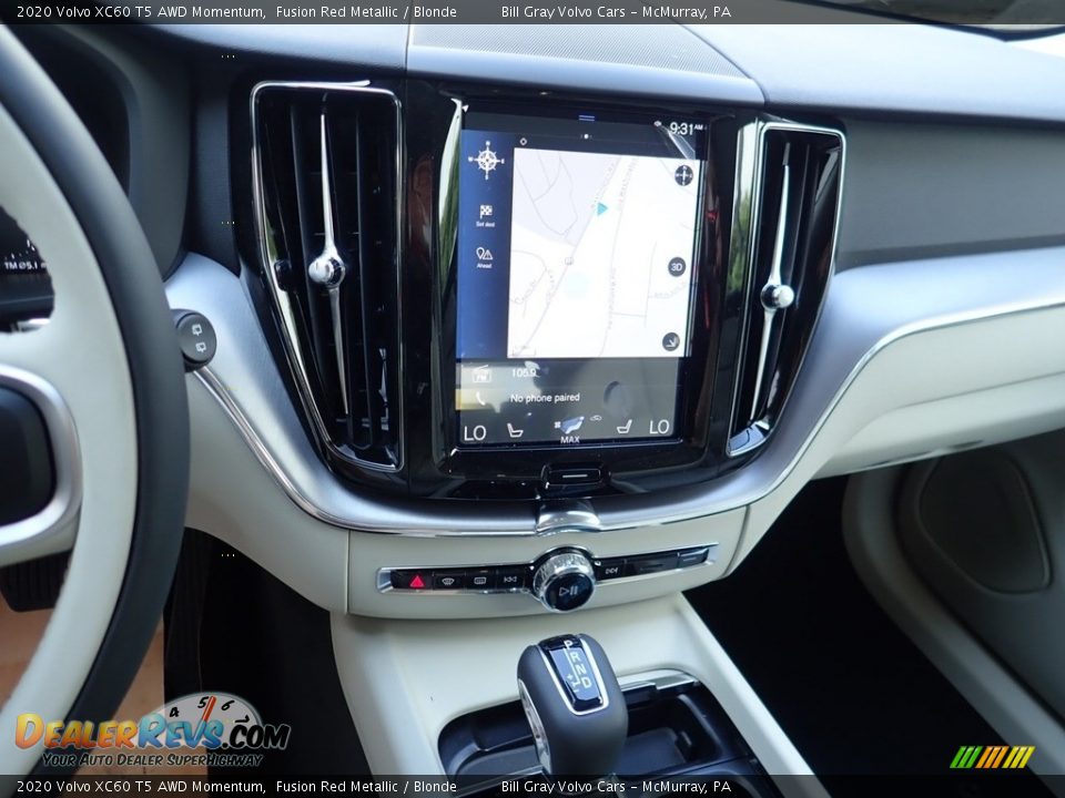 Controls of 2020 Volvo XC60 T5 AWD Momentum Photo #14