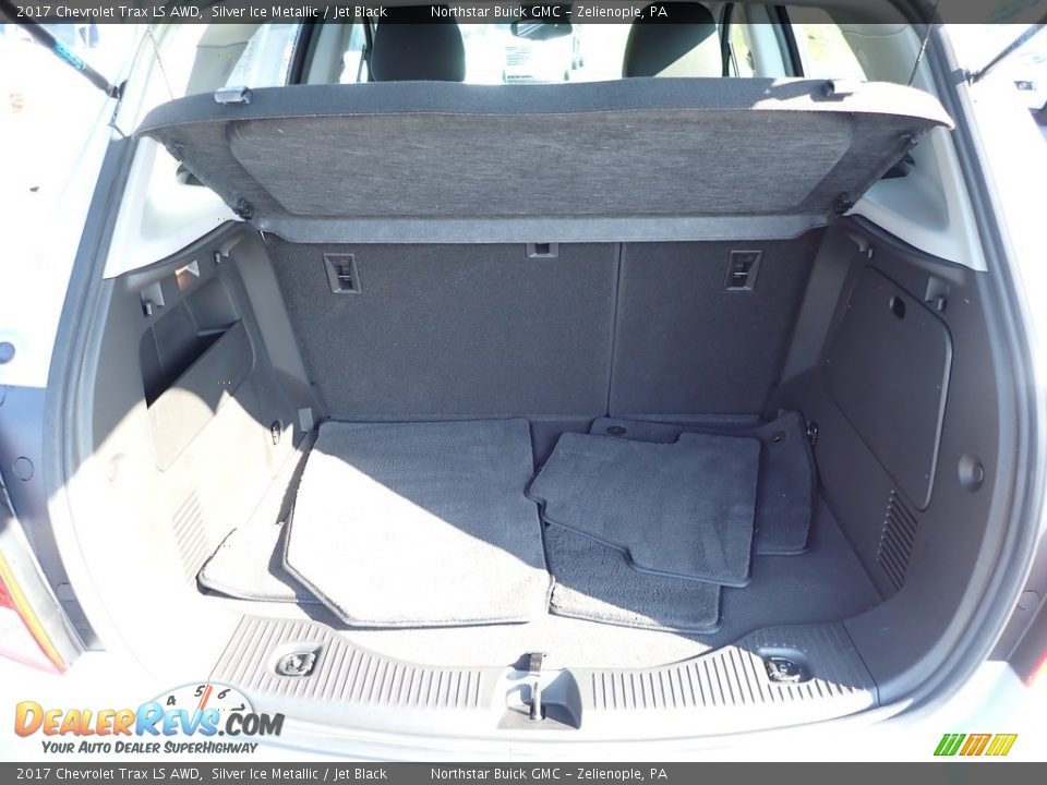 2017 Chevrolet Trax LS AWD Silver Ice Metallic / Jet Black Photo #11