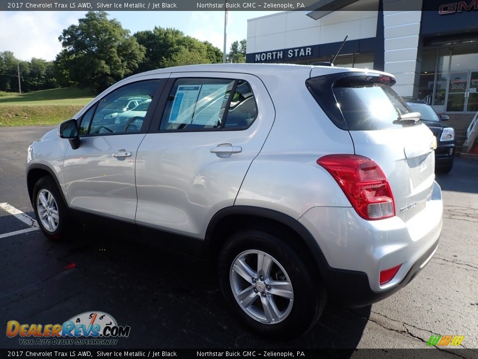 2017 Chevrolet Trax LS AWD Silver Ice Metallic / Jet Black Photo #12
