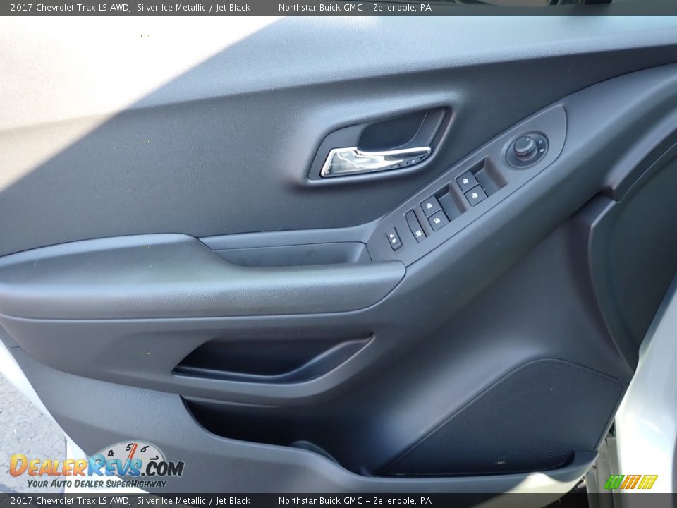 2017 Chevrolet Trax LS AWD Silver Ice Metallic / Jet Black Photo #23