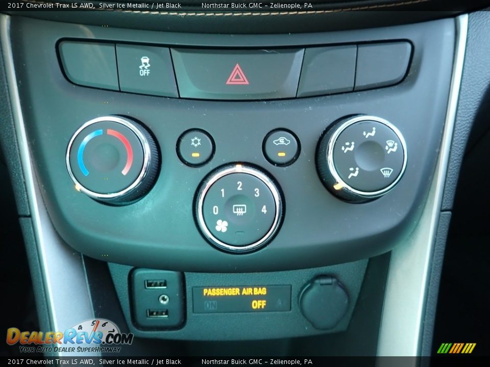 2017 Chevrolet Trax LS AWD Silver Ice Metallic / Jet Black Photo #28