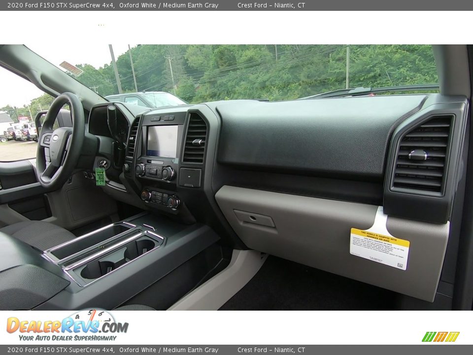 2020 Ford F150 STX SuperCrew 4x4 Oxford White / Medium Earth Gray Photo #24
