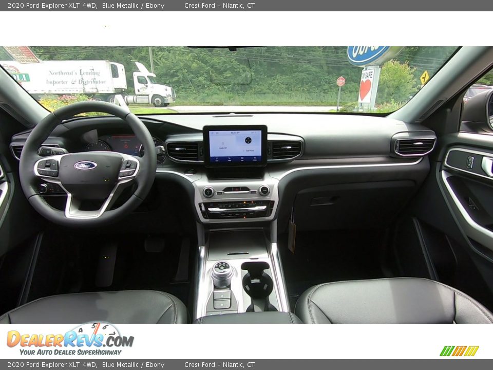 2020 Ford Explorer XLT 4WD Blue Metallic / Ebony Photo #18