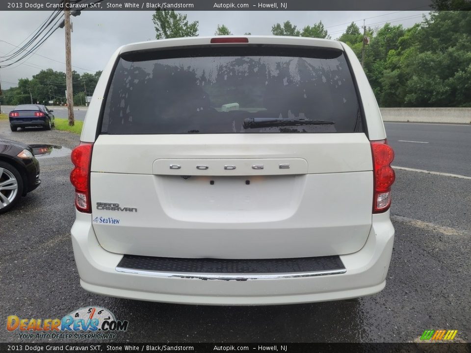 2013 Dodge Grand Caravan SXT Stone White / Black/Sandstorm Photo #4