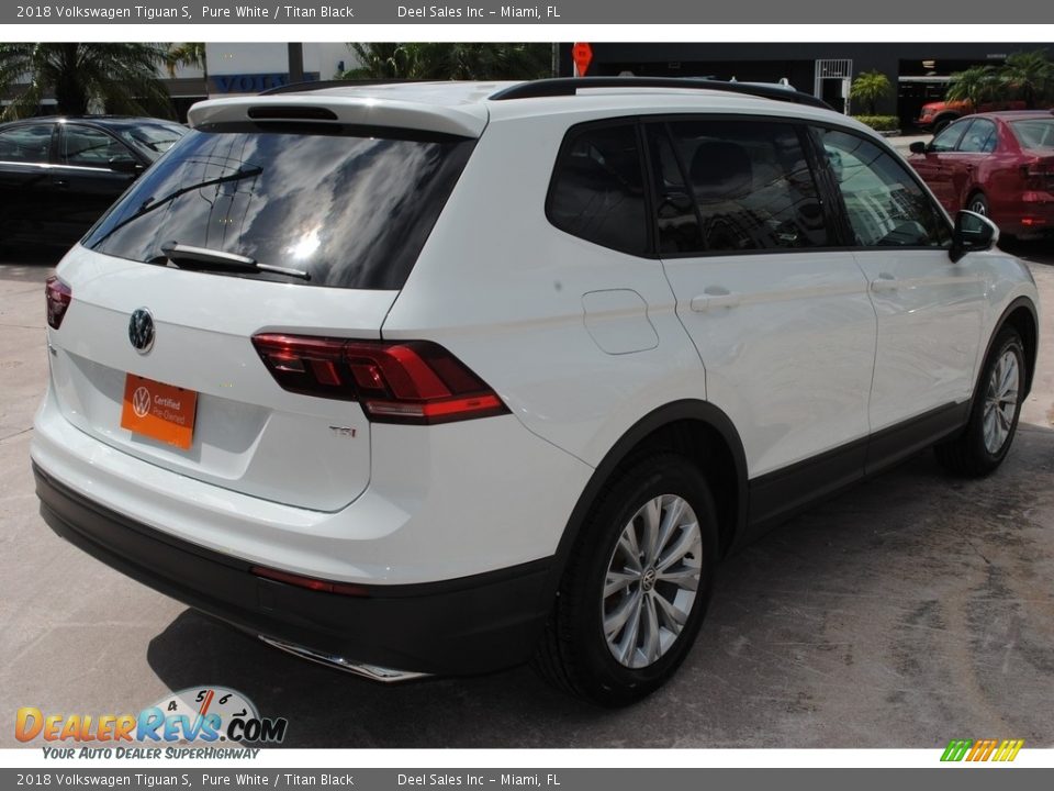 2018 Volkswagen Tiguan S Pure White / Titan Black Photo #9