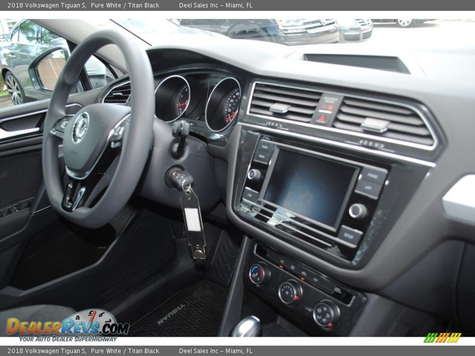 Controls of 2018 Volkswagen Tiguan S Photo #18