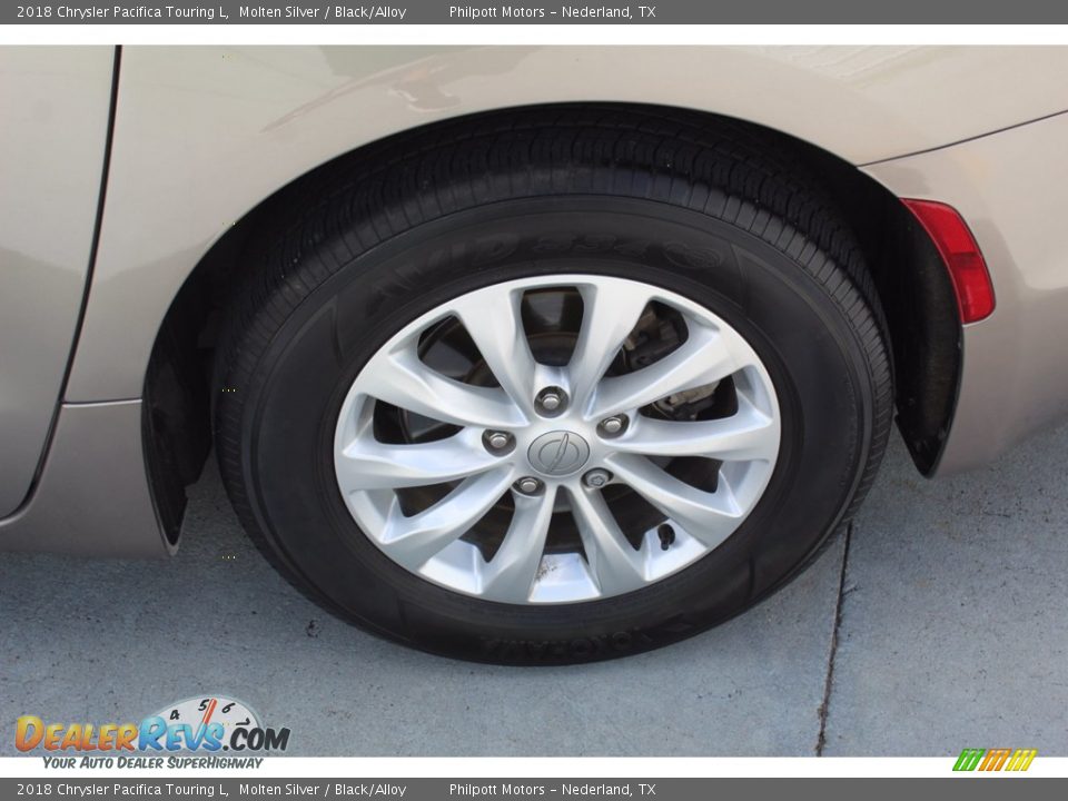 2018 Chrysler Pacifica Touring L Molten Silver / Black/Alloy Photo #6