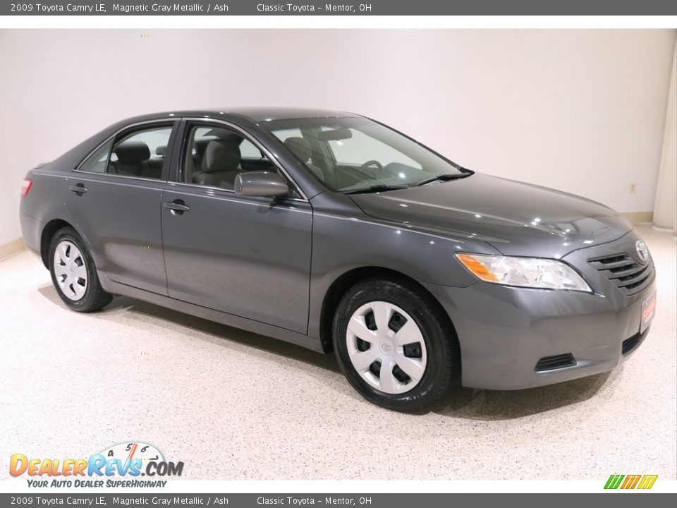 2009 Toyota Camry LE Magnetic Gray Metallic / Ash Photo #1