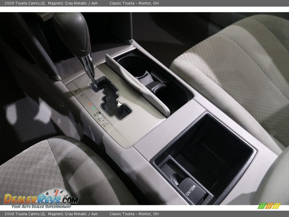 2009 Toyota Camry LE Magnetic Gray Metallic / Ash Photo #12