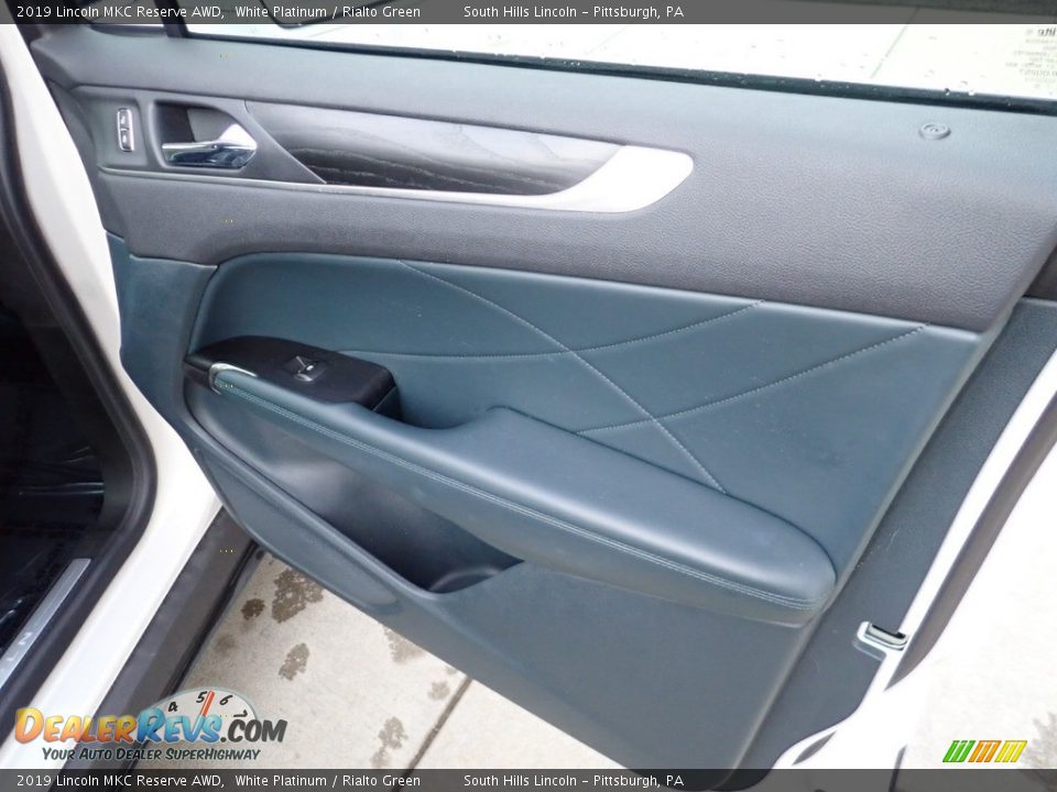Door Panel of 2019 Lincoln MKC Reserve AWD Photo #13