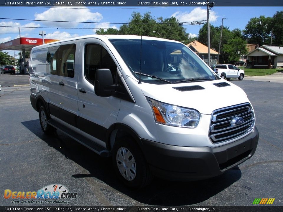 2019 Ford Transit Van 250 LR Regular Oxford White / Charcoal black Photo #5