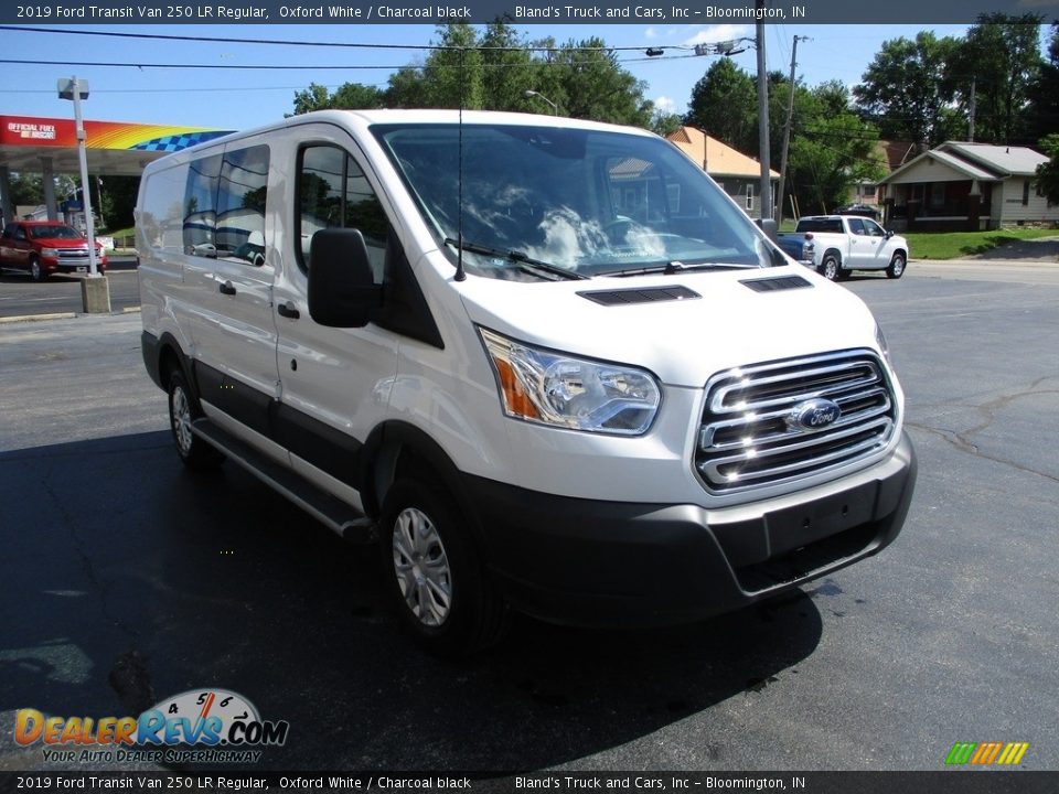 2019 Ford Transit Van 250 LR Regular Oxford White / Charcoal black Photo #5