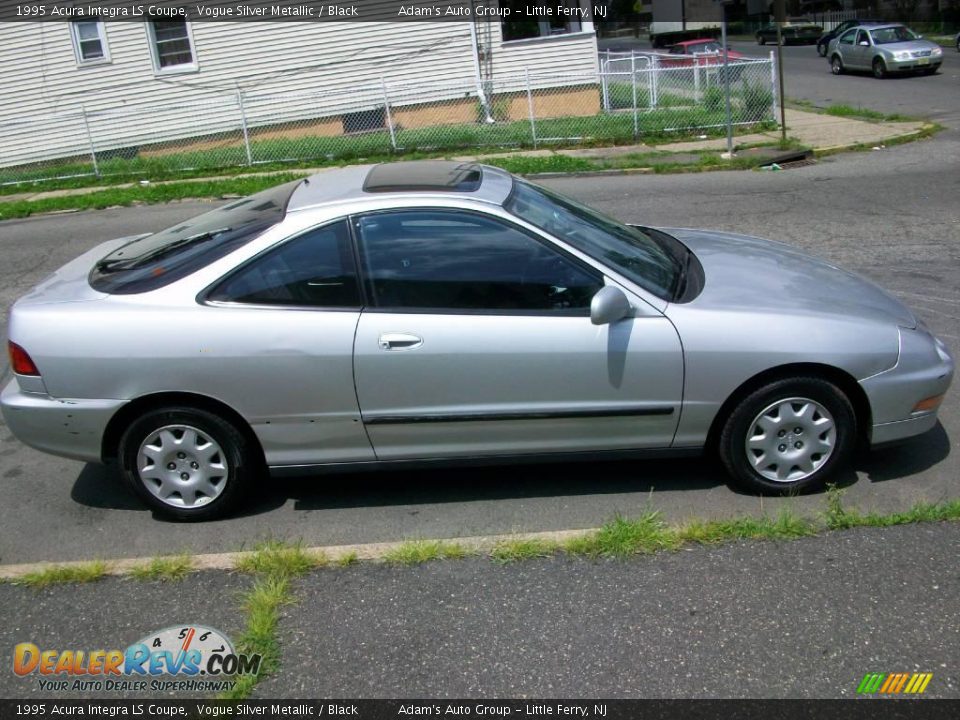 1995 Acura Integra LS Coupe Vogue Silver Metallic / Black Photo #4