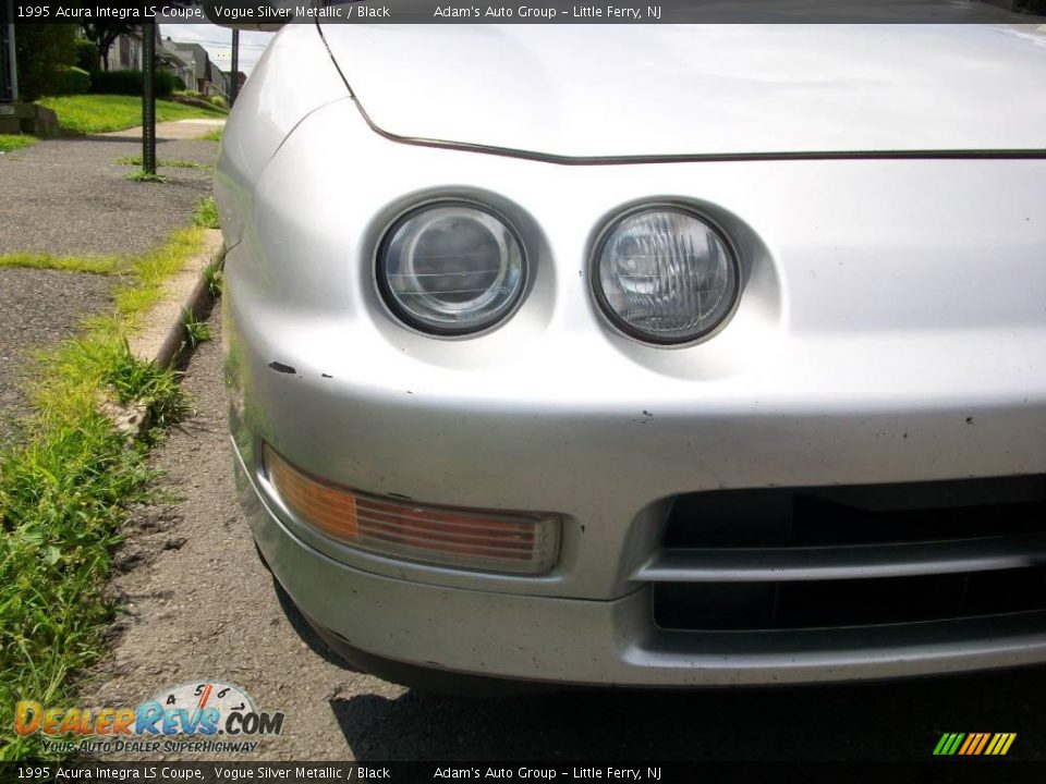 1995 Acura Integra LS Coupe Vogue Silver Metallic / Black Photo #5