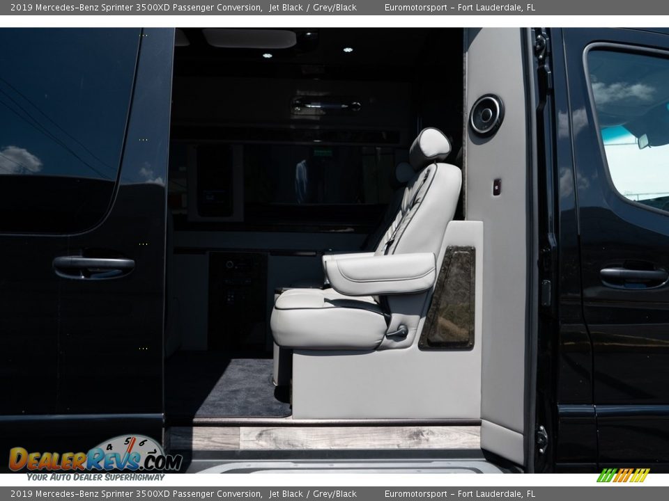 2019 Mercedes-Benz Sprinter 3500XD Passenger Conversion Jet Black / Grey/Black Photo #28
