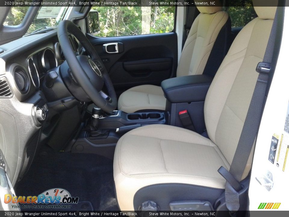 Front Seat of 2020 Jeep Wrangler Unlimited Sport 4x4 Photo #11