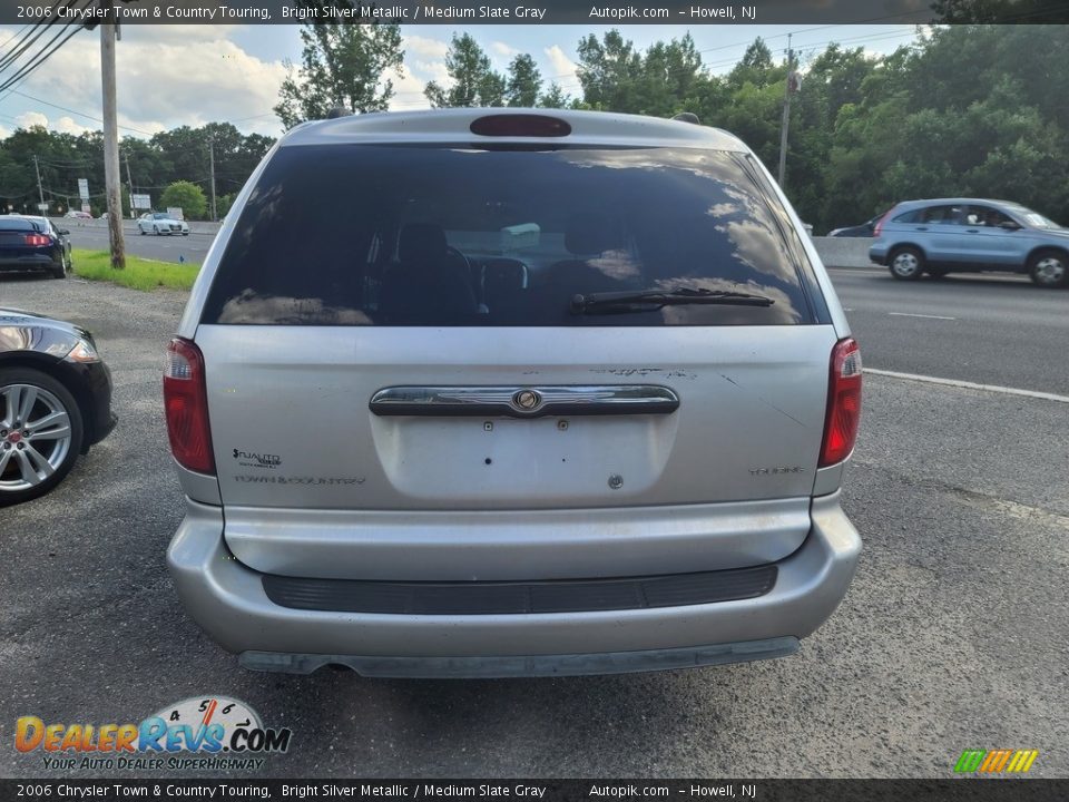 2006 Chrysler Town & Country Touring Bright Silver Metallic / Medium Slate Gray Photo #4