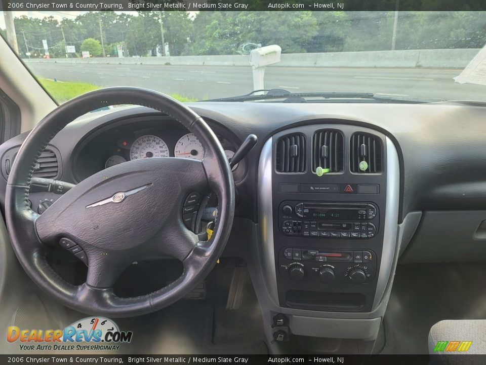 2006 Chrysler Town & Country Touring Bright Silver Metallic / Medium Slate Gray Photo #11