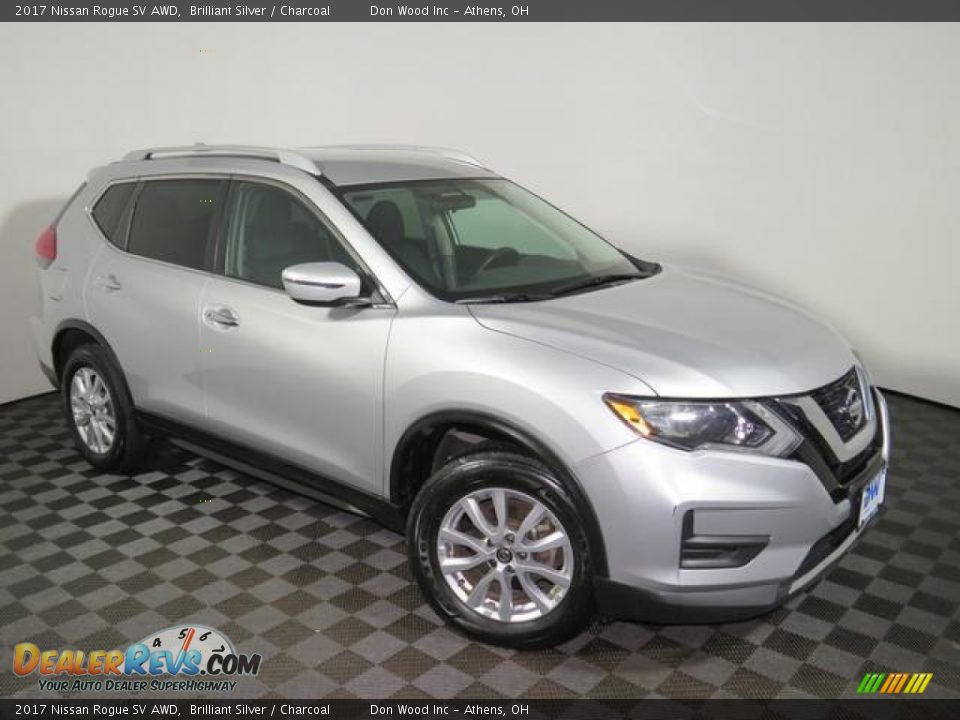 2017 Nissan Rogue SV AWD Brilliant Silver / Charcoal Photo #2