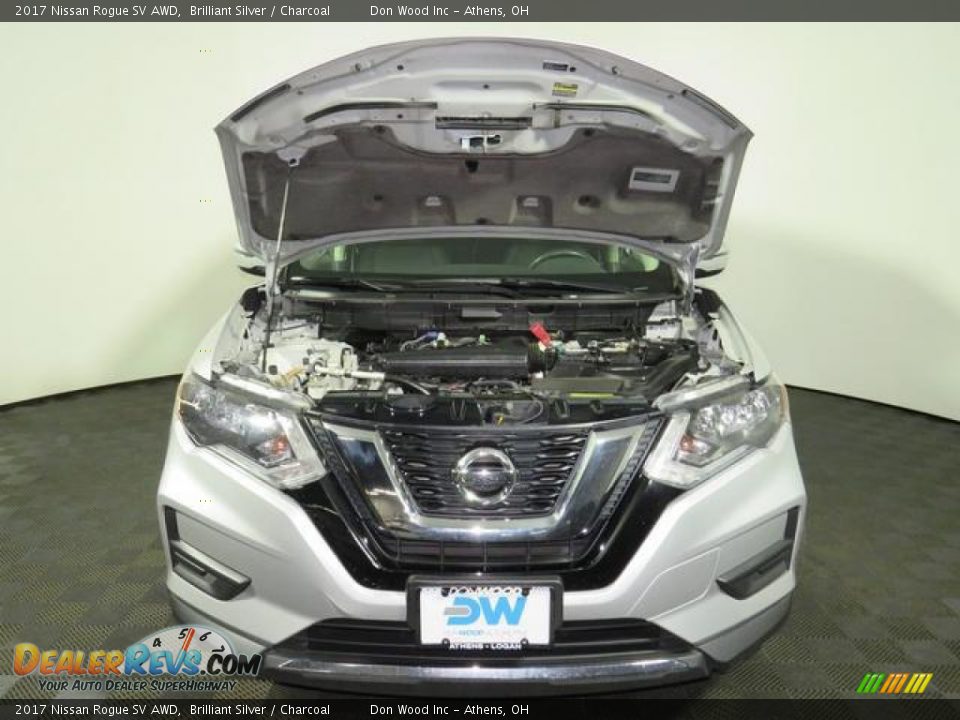 2017 Nissan Rogue SV AWD Brilliant Silver / Charcoal Photo #5