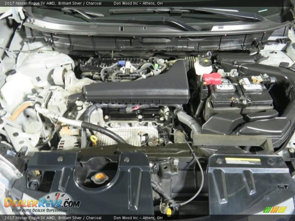 2017 Nissan Rogue SV AWD Brilliant Silver / Charcoal Photo #6