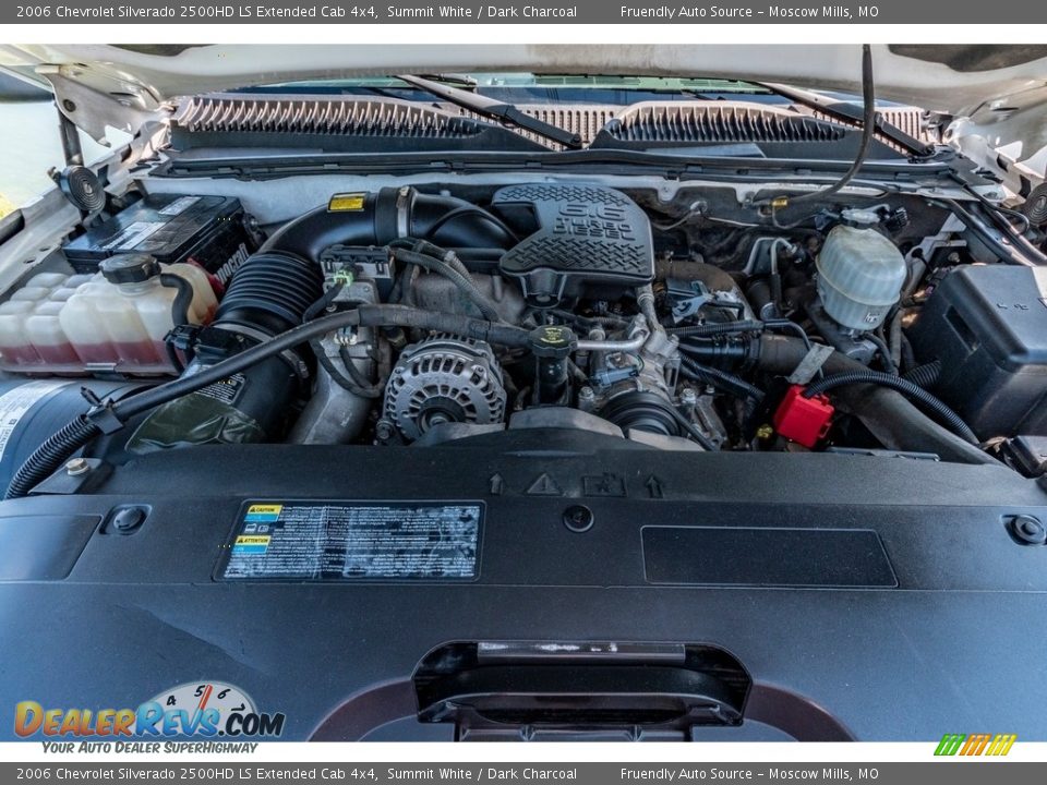 2006 Chevrolet Silverado 2500HD LS Extended Cab 4x4 Summit White / Dark Charcoal Photo #11