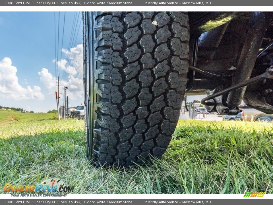 2008 Ford F350 Super Duty XL SuperCab 4x4 Oxford White / Medium Stone Photo #12