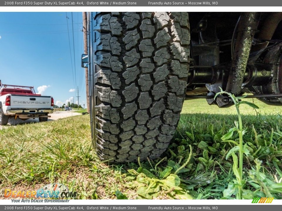 2008 Ford F350 Super Duty XL SuperCab 4x4 Oxford White / Medium Stone Photo #15