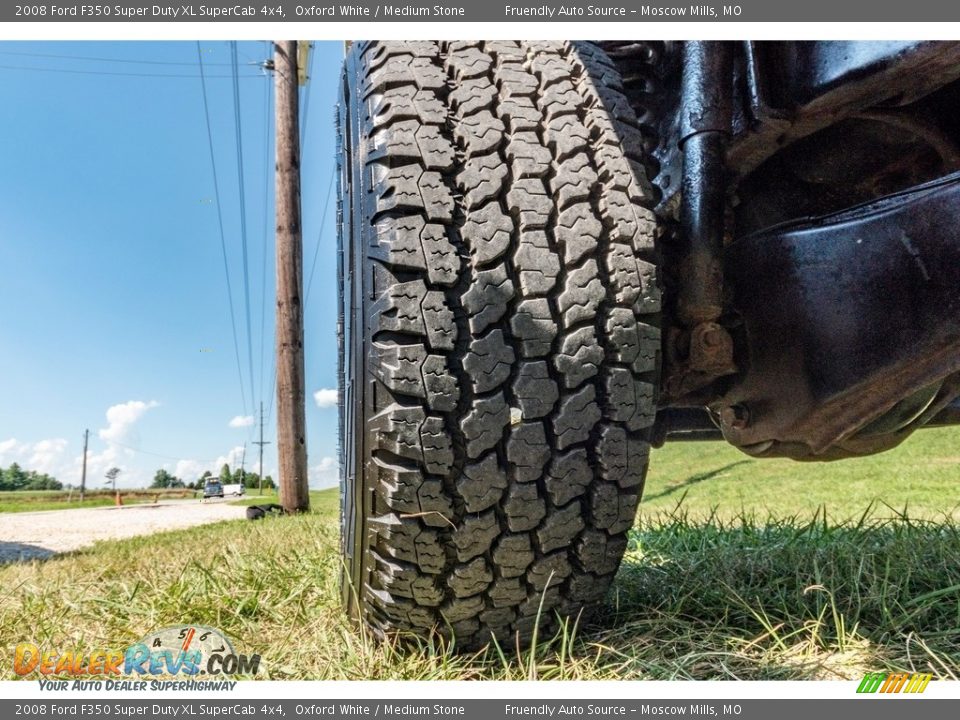 2008 Ford F350 Super Duty XL SuperCab 4x4 Oxford White / Medium Stone Photo #16