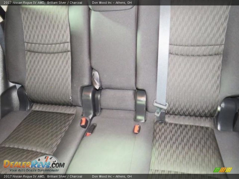 2017 Nissan Rogue SV AWD Brilliant Silver / Charcoal Photo #21
