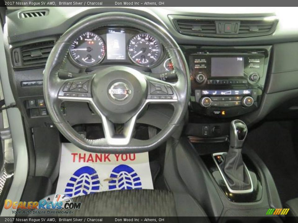2017 Nissan Rogue SV AWD Brilliant Silver / Charcoal Photo #31