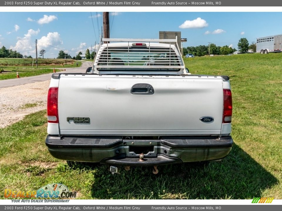 2003 Ford F250 Super Duty XL Regular Cab Oxford White / Medium Flint Grey Photo #5